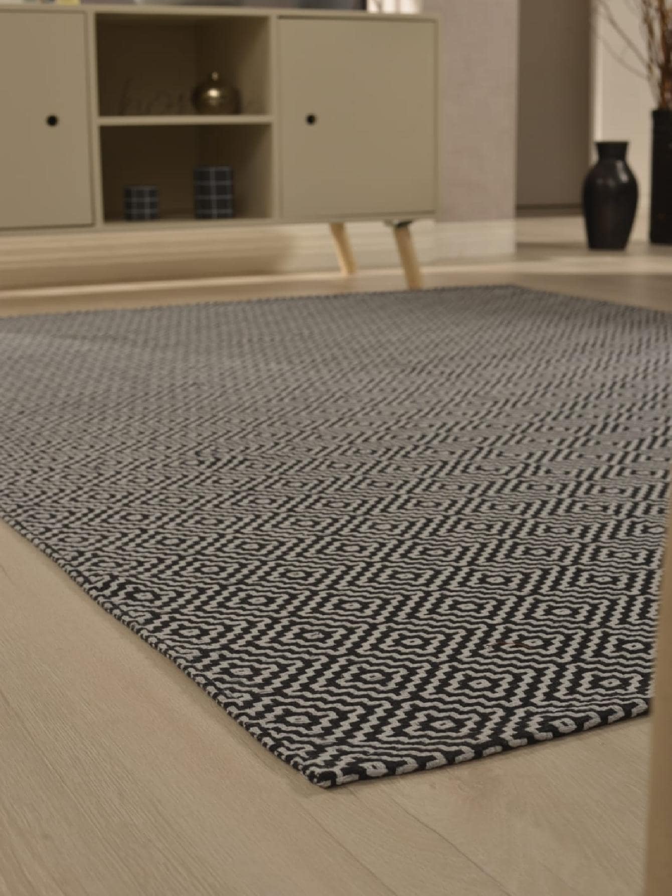 Mat - 黑色/灰色地毯 - 查看 1