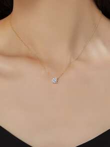 1入組簡約風S925純銀經典款式吊墜項鍊鑲嵌帶發亮的方晶鋯石,優雅和豪華適用於女性日常和辦公穿