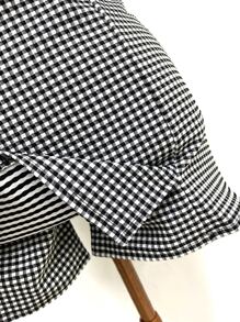 Women Shorts - 黑與白 - 查看 4