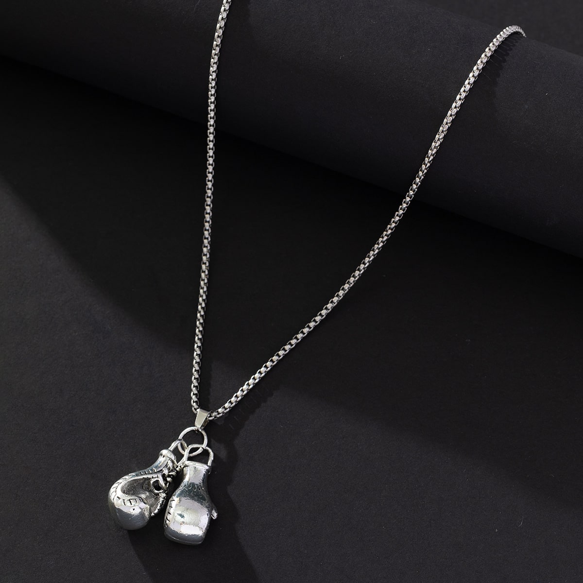 1pc New Fashion Stainless Steel Chain Personalized Boxing Gloves Pendant Necklace For Men, Suitable For Daily Wear