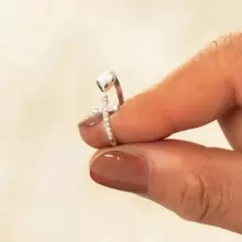 1pc Alloy Cross Heart Shaped Ring With Rhinestone Inlay For Women, Fashionable & Simple - Silver - View 3