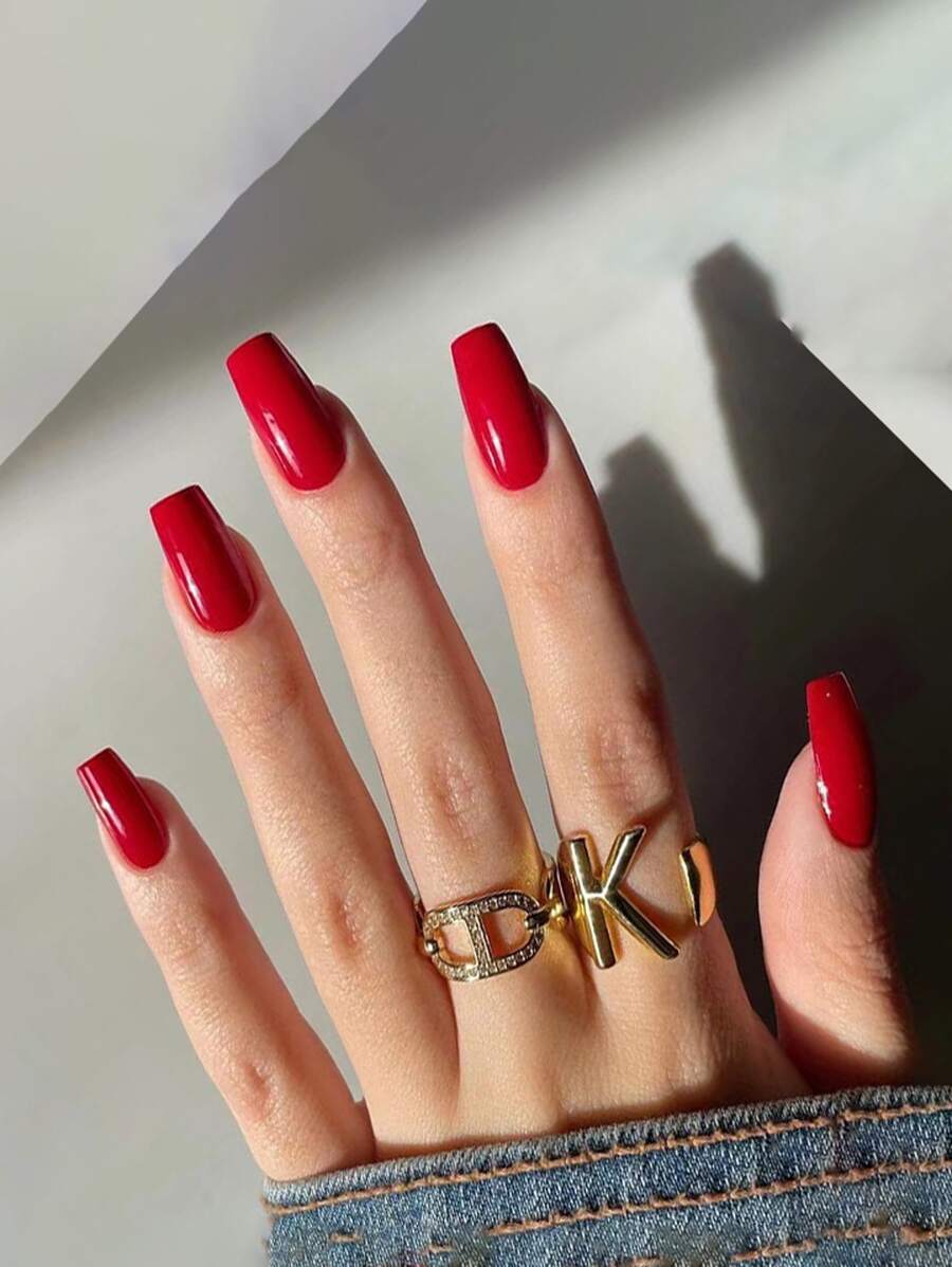 24 Stücke/Set kurze Sarg-förmige rote glänzende Kunstnägel + 1 Stück Gelee-Kleber + 1 Stück Nagelfeile, press-on Nägel, Nagelbedarf