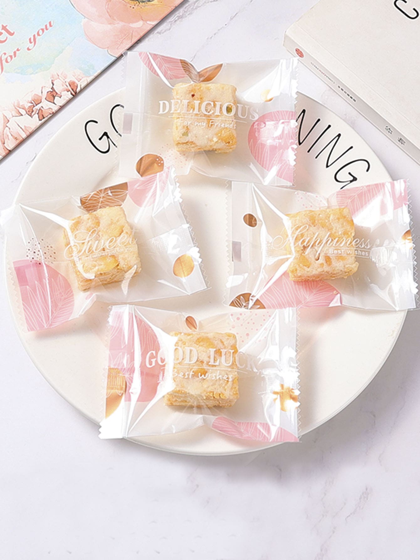 100pcs Snowflake Pastry Packaging Bags, Machine Seal Cookies & Biscuit Bag, Fresh Style Baking Snowflake Pastry Wrapping Bag, 4 Mixed Designs - Multicolor - View 1