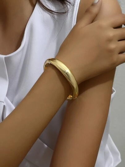 1 st Snyggt och enkelt glänsande metallarmband för dagligt, pendling, affärsavslappnad eller fransk romantisk minimalistisk stil, lämplig för vänsammankomster och exklusiva tillfällen som modevisningar, mottagningar och formella evenemang, lämplig för kvinnor att matcha med formella klänningar