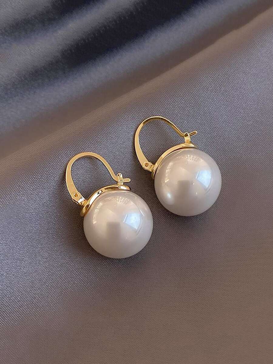 1pair White Faux Pearl Fashionable Elegant Earrings. Valentine's Day Accessories - White - View 1