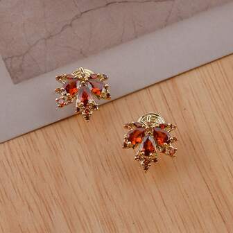 1對時尚楓葉形狀立方氧化鋯夾式耳環,適用於女性日常穿戴