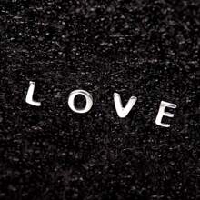 1 对时尚 925 纯银 26 字母耳钉，适合男女，日常佩戴 - 銀色 - 查看 2