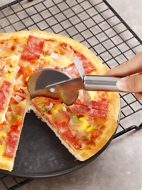 1入組不銹鋼車輪披薩刀&糕點滾輪刀適用於裝飾用品