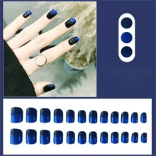 短漸層藍色的&黑色漸變按壓指甲片,美甲適合女士&女孩,帶可拆卸底座 - 藏蓝色 - 查看 4