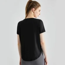 女款短袖瑜珈上衣寬鬆剪裁、快乾、戶外運動跑步t卹,帶有彎曲分裂下擺 - 黑色 - 查看 5