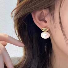 1 Pair Women's Everyday Wear Metal Style Gold Plated Faux Pearl Bead Stud Earrings - Gold - View 5