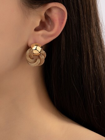 1雙流行金屬扭結球形設計耳朵耳釘,創意編織耳環適用於ins風格