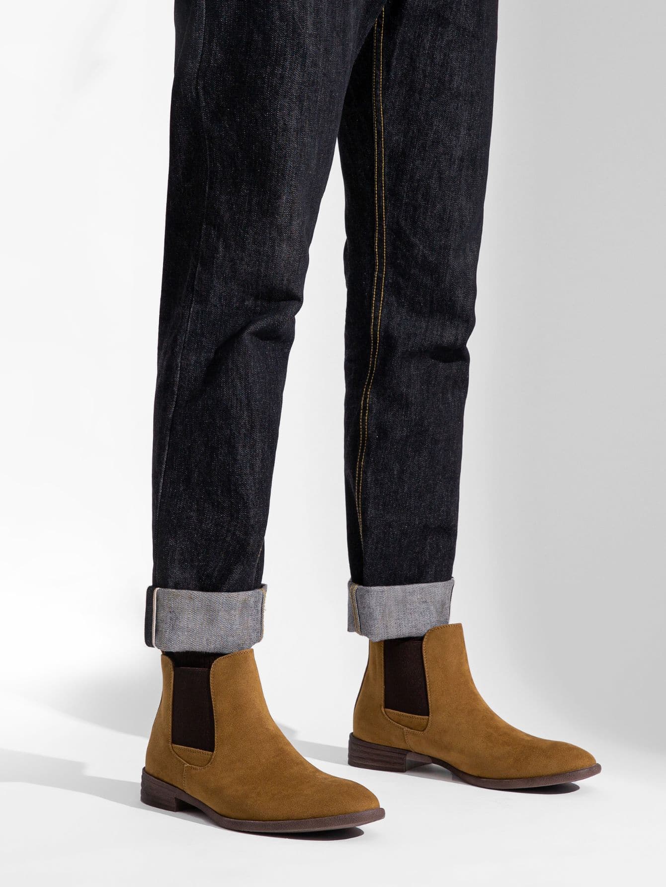 SHOESMALL Men Suede Chelsea Boots Lightweight Casual Chukka Ankle Dress Boots For Men Valentine's Day Date Shoes