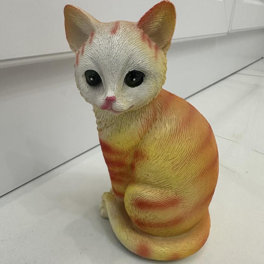 1pc Sitting Yellow Cat Garden Sculpture Craft For Living Room, Dining Room Decoration - Yellow - View 1