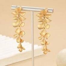 Lilac Flower Earrings With Vintage Charm And Golden Leaf Petals, Elegant And Noble Valentines,Mom,Mother,Mother's Day,Gift - Yellow Gold - View 3