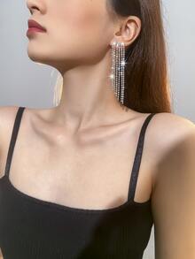 Gorgeous Crystal Rhinestone Earring Stud for Women 1 Pair - Silver - View 8