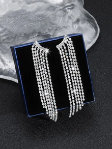 Gorgeous Crystal Rhinestone Earring Stud for Women 1 Pair - Silver - View 6