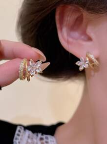 1 par de pendientes con forma de flor con circonita cúbica brillante, con un diseño único en C, todos a juego y elegantes, aros para orejas - regalo para San Valentín, mamá, madre, Día de la Madre - Amarillo Oro - Ver 5