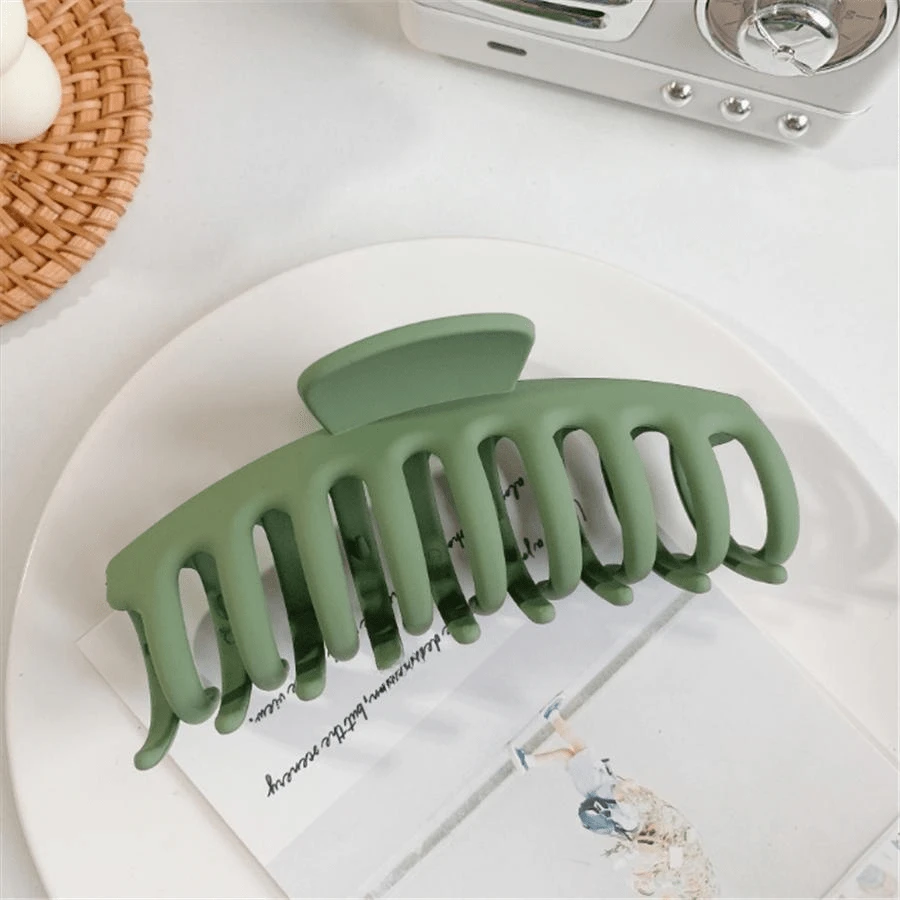 1pc Solid Color Hair Claw - Green - View 1