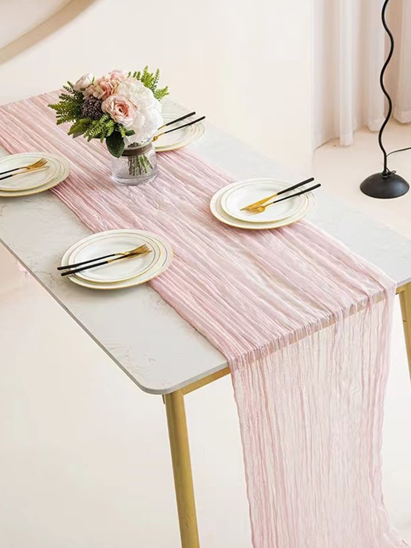 Pink Pleated Table Runner Suitable For Birthday Party, Wedding Decoration Tablecloth - Pink - View 1