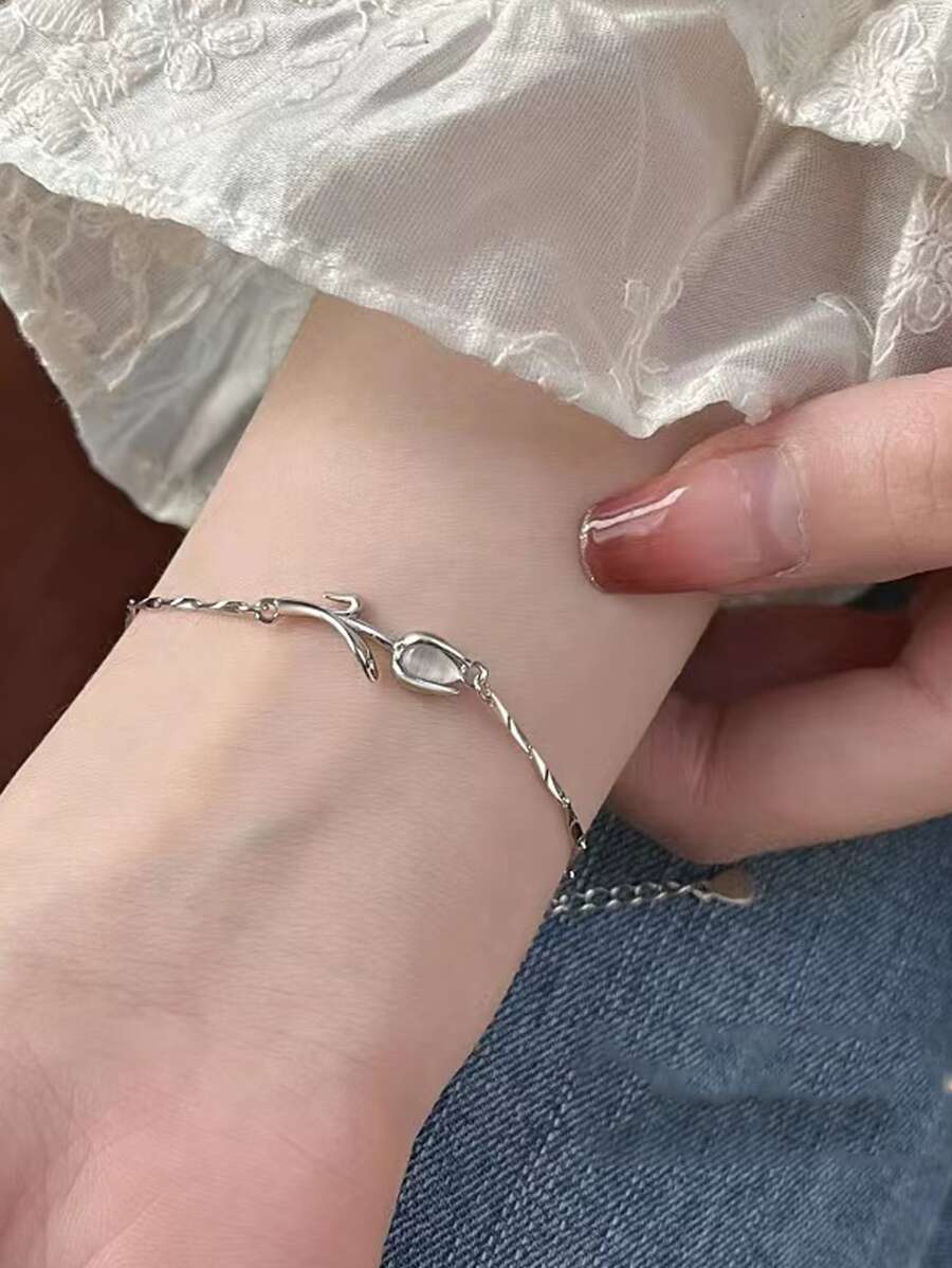 1pc Cat Eye Stone & Tulip Charm Bracelet For Women, Exquisite Lady's Accessory With High-End Design (Popular) - Silver - View 1