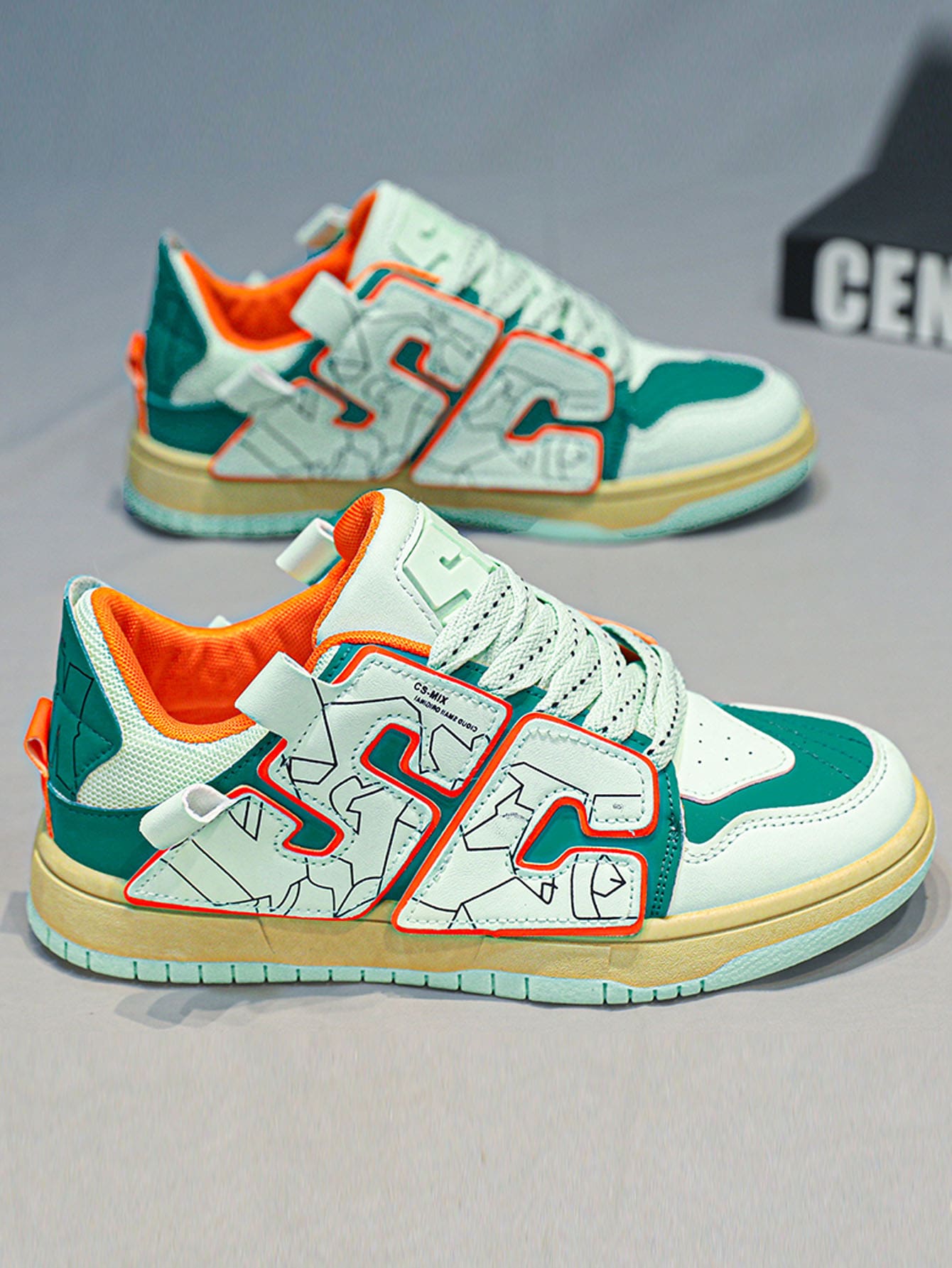 男士學生帆布鞋,平底運動鞋,閒暇白色鞋,情侶鞋,中性,白色