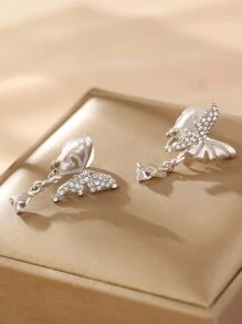 زوج واحد من أقراط مشبك على شكل فراشة وحجر الراين فضية اللون ، قرط عصري جديد للآذان غير المثقوبة ، مشبك أذن غير مثقوب على شكل قطرة ماء مناسب للاستخدام اليومي ، والعمل ، وهدية الأعياد - فضي - مشاهدة 2