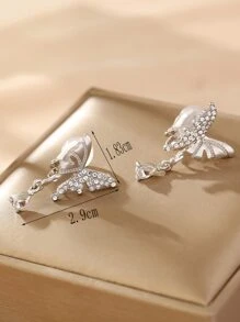 زوج واحد من أقراط مشبك على شكل فراشة وحجر الراين فضية اللون ، قرط عصري جديد للآذان غير المثقوبة ، مشبك أذن غير مثقوب على شكل قطرة ماء مناسب للاستخدام اليومي ، والعمل ، وهدية الأعياد - فضي - مشاهدة 4