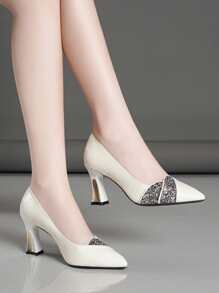 Mode spitz zulaufende Chunky Heel Pumps in Kroko-Optik mit Glitzer-Detail