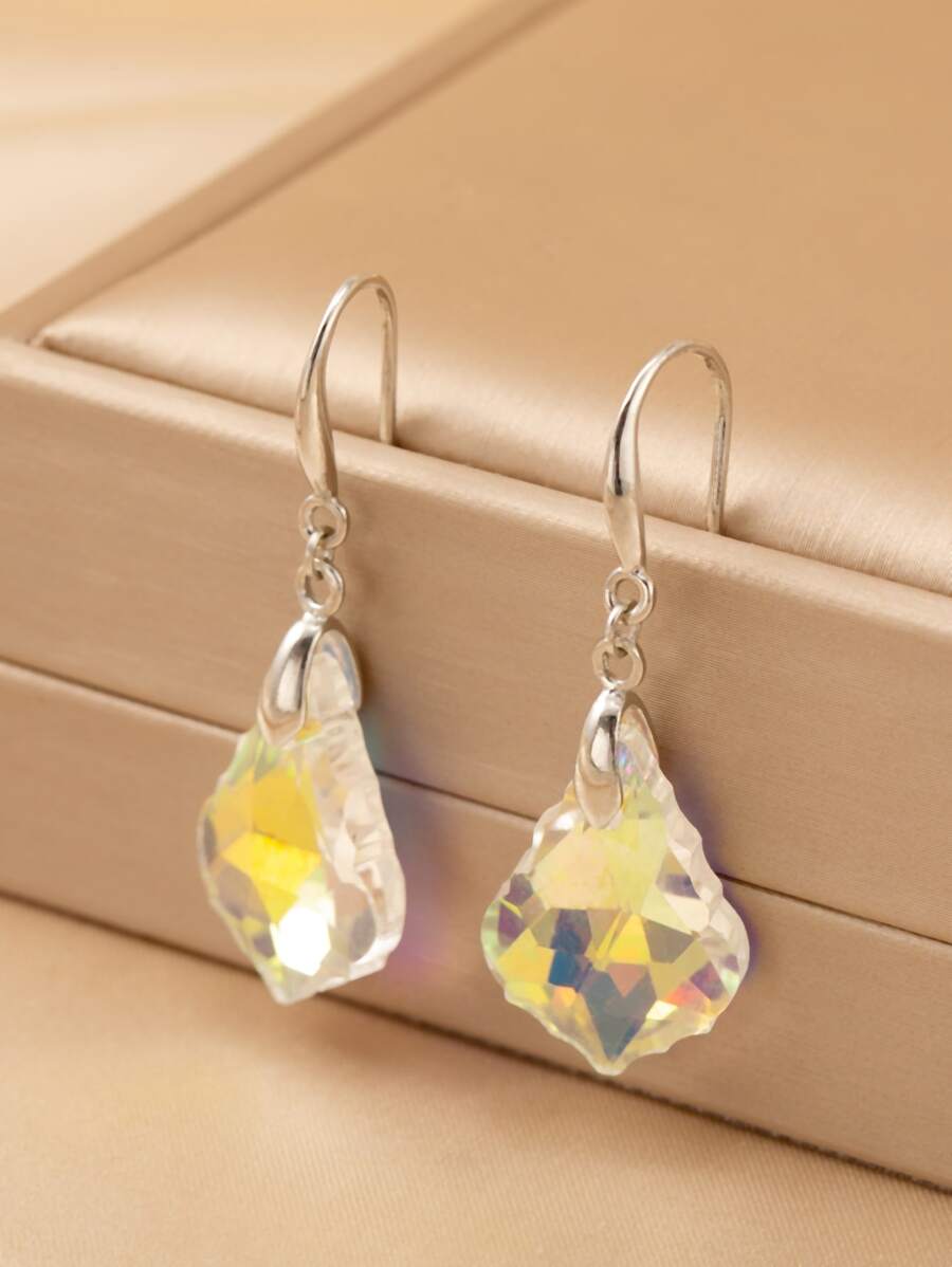 1雙時尚水晶般吊墜耳環適合女士,多用途設計帶藍晶和楓葉吊墜細節,簡約風和受歡迎耳朵掛鉤,每天首飾類和生日禮物