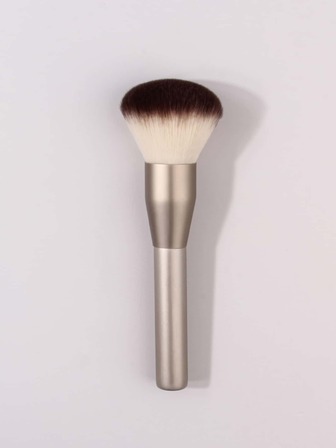 1支散粉刷，超大饱满柔软刷毛，适用于散粉上妆和定妆，也可作粉底刷、遮瑕刷、腮红刷、修容刷、古铜粉刷、散粉刷等使用。