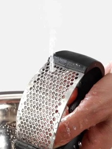 1pc Stainless Steel Garlic Press Manual Garlic Masher With Circular Design, Multifunctional Kitchen Tool - Black - View 6