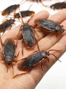 20 pezzi Giocattoli realistici di scarafaggi finti per Ognissanti, scherzi del pesce d'aprile, Natale - nero - Visualizzare 1