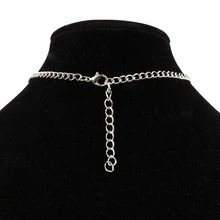 1入流行古董銀鋅合金人造綠松石大花吊墜長鏈,男女適用的日常穿著