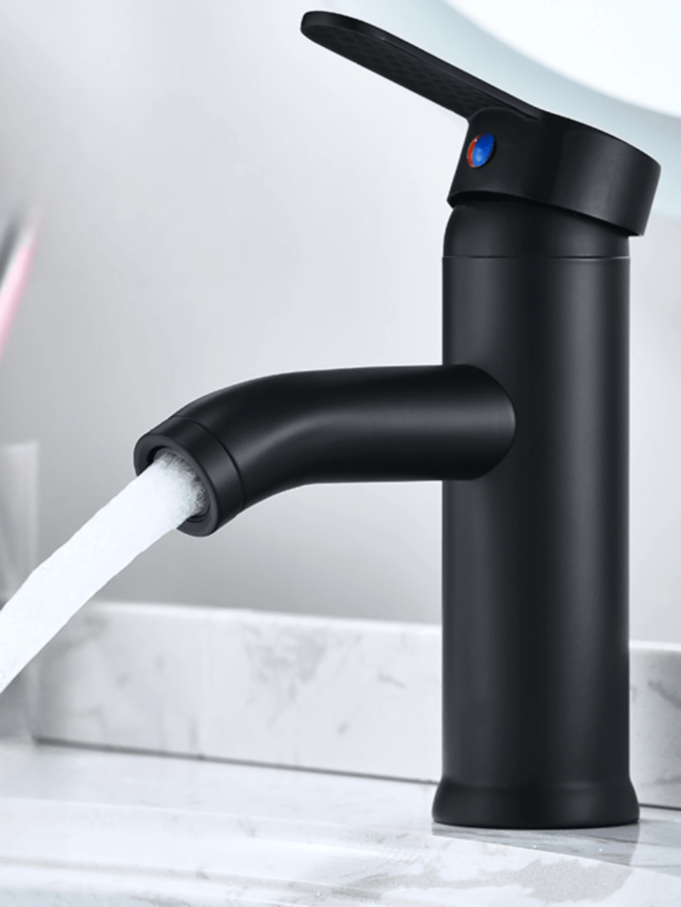 Basin Faucets - 黑色 - 查看 1