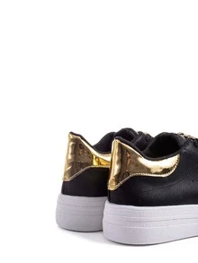 Tenis Negros Det Texturizado Dorados Con Cadena Style 07 - Blanco - Ver 5