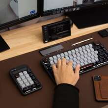 Azio IZO Wireless Numpad / Standalone Calculator (Red Switch), USB/Bluetooth - Black - View 3