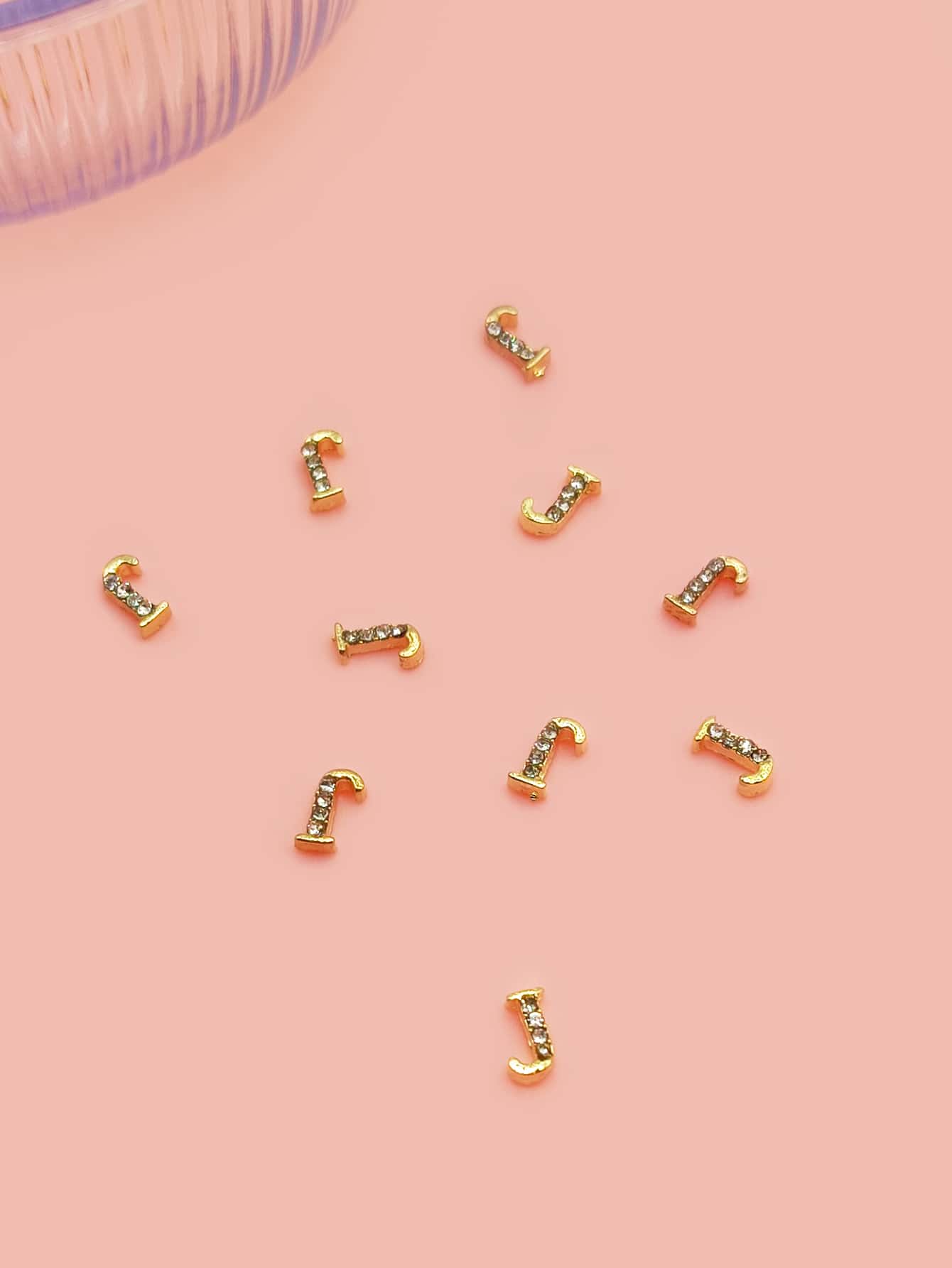 Decoración De Uñas Con La Letra 'j' - Dorado - Ver 1