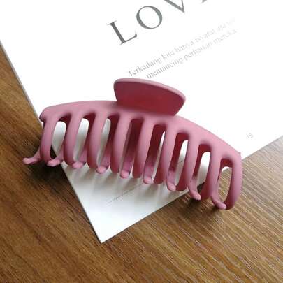 Bean Paste Color Minimalist And Practical Hair Claw With Ridges