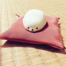 Seal Shaped Squishy Stress Relief Toy - White - View 4