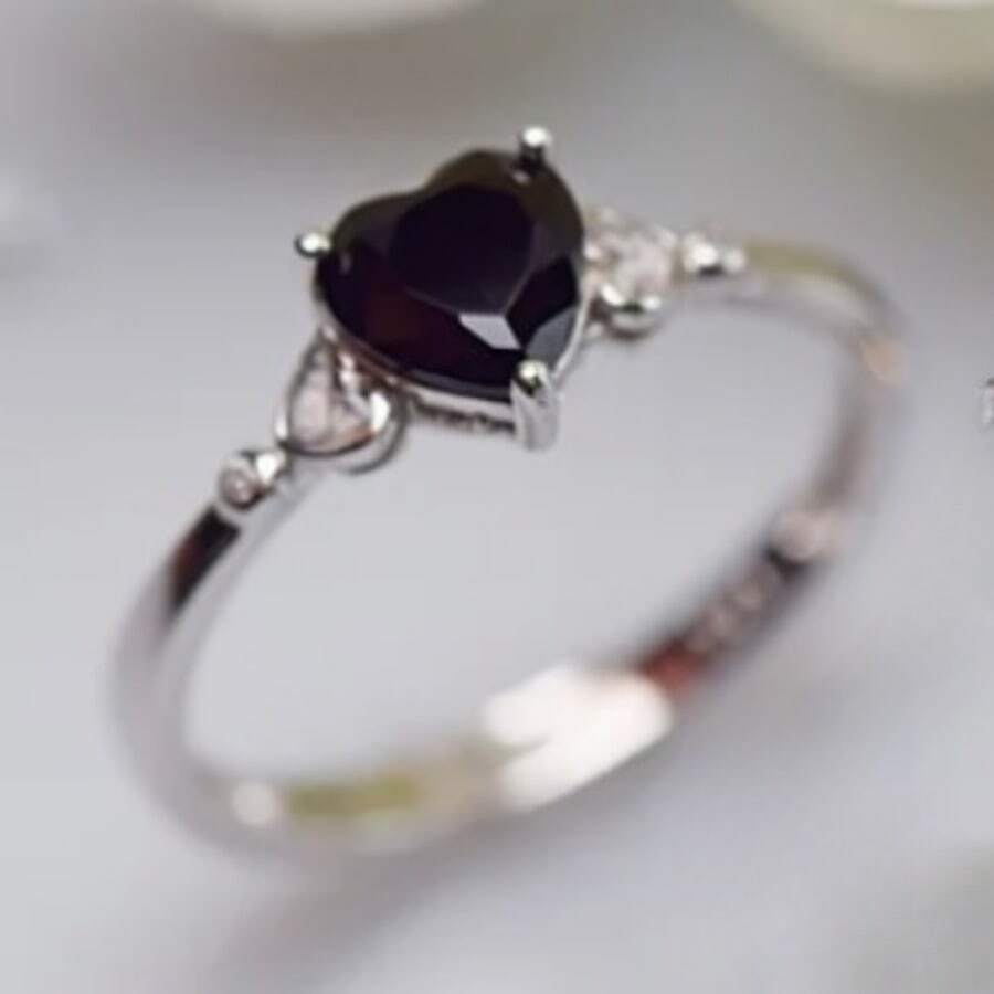 1個簡單迷人的黑色心形鋯石鑲嵌戒指,適合日常穿著,約會,派對,儀式和紀念日禮物 - 黑色 - 查看 1