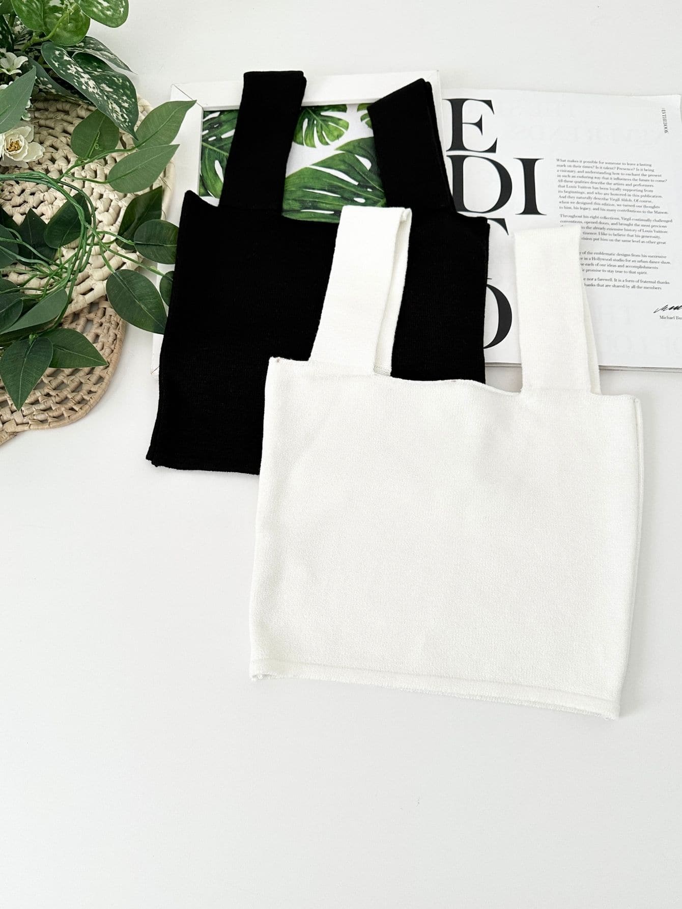 Women Knit Tops - Đen và trắng - Xem 1