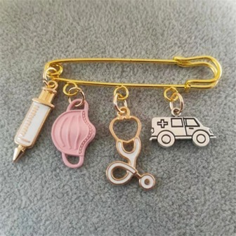 時尚胸針醫生藥工具聽筒注射器吊墜護士禮物胸針紀念品首飾類