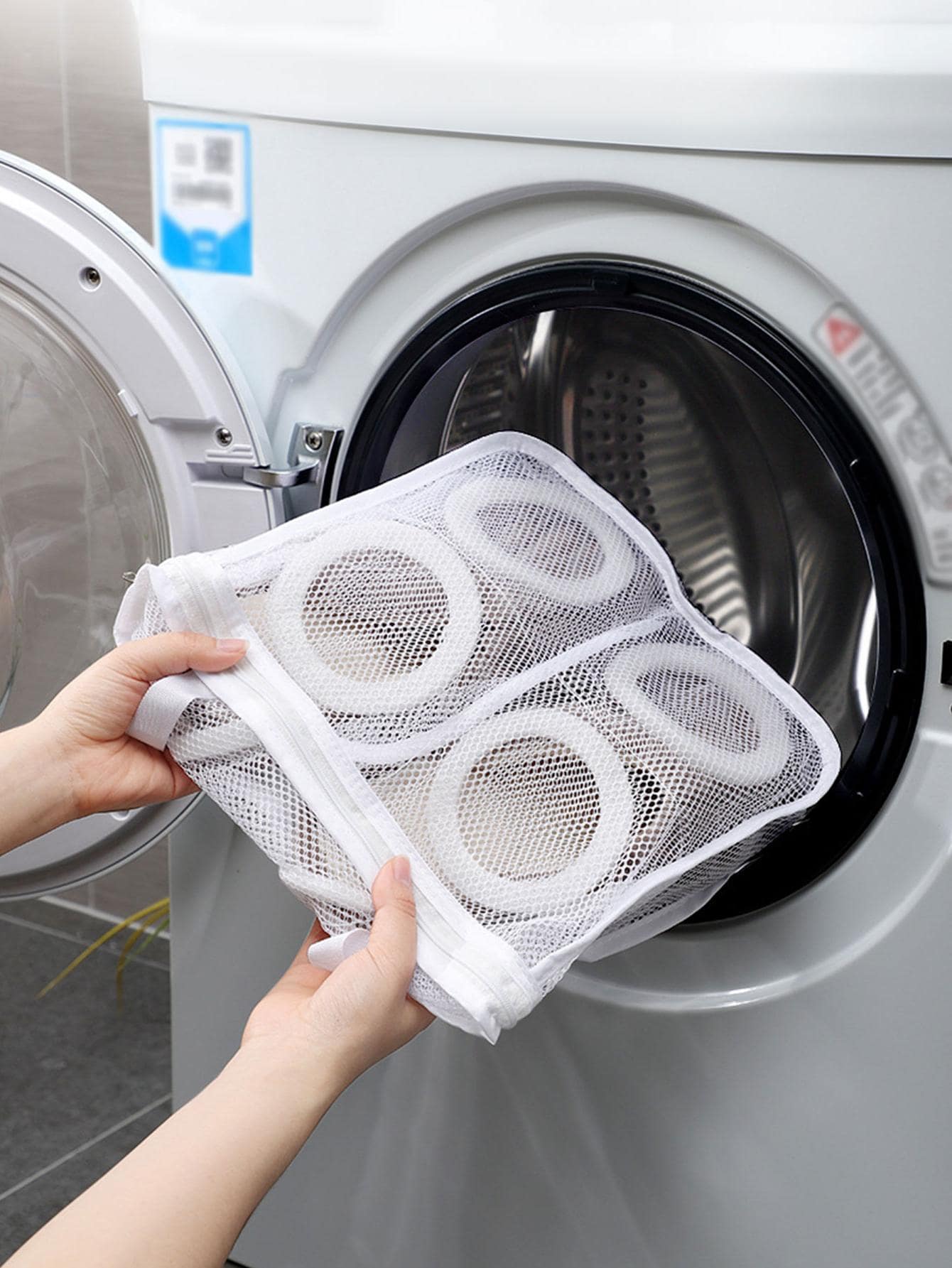 1pc Anti-deformation Shoe Washing Bag, Laundry Machine Mesh Laundry Bag For Washing Shoes, Clothes, Socks, Underwear - White - View 1