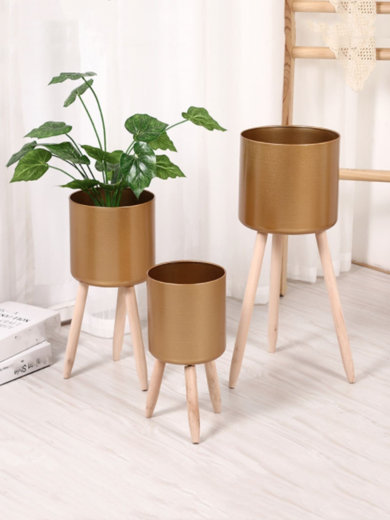 1pc Iron Art Flower Pot With Green Plants In Nordic Style, Creative Iron Pot, Golden Circular Stand, Simple Floor Flower Container