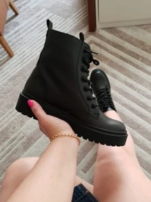 Coturno Feminino Bota Trend Atemporal Oadsey, Coturno Tratorado botas femininas cano curto - Preto - Visão 3