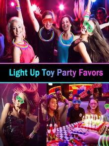 1 件 LED 眼镜，带 5 种不同的霓虹灯颜色，在黑暗中闪耀，适合派对用品。发光眼镜适合节日生日、情人节和万圣节派对用品。角色扮演圣诞节 - 綠色 - 查看 7