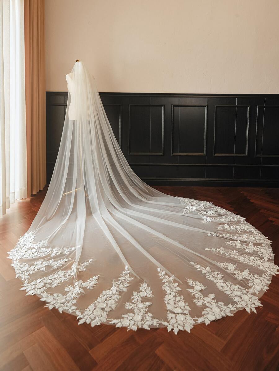 1pc Ivory Cathedral Train Wedding Bridal Lace Flower Metal Comb Veil - Beige - View 1