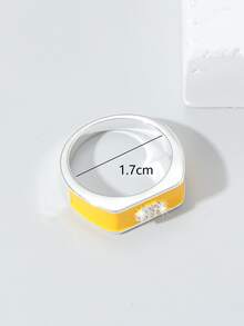 Unique Oil Drop & Micro Pave Cubic Zirconia Design Ring (1pc) - Yellow - View 4