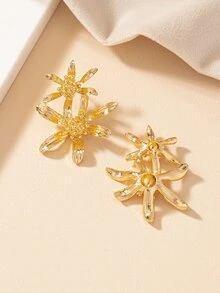 1pair Delicate & Fashionable & Versatile Small Flower Shaped Metal Stud Earrings - Yellow Gold - View 4
